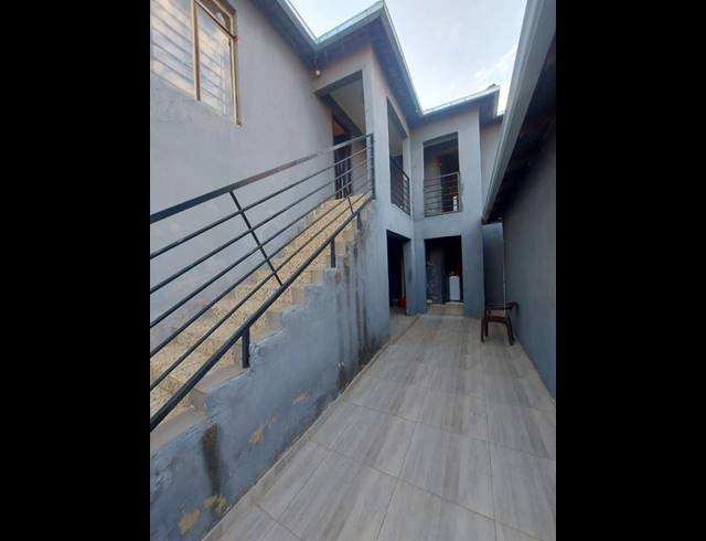 2 BEDROOM HOUSE FOR SALE IN PROTEA GLEN